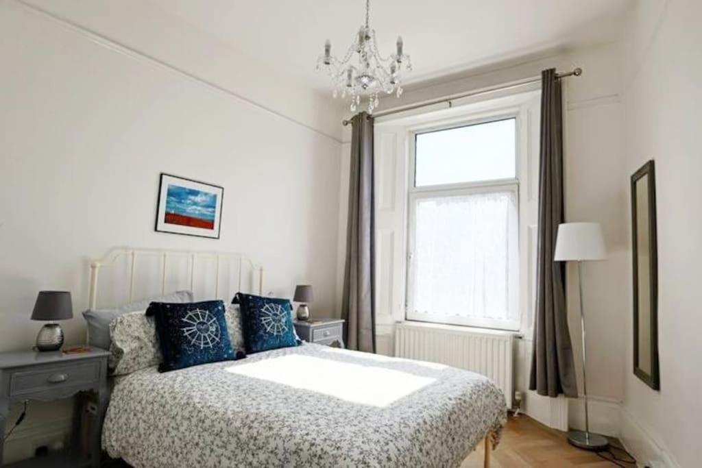 4 Bed Home 3 Mins From Harbour + Sandy Beach Folkestone Esterno foto